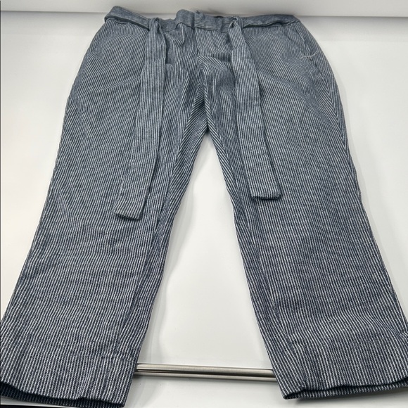 Banana Republic Men's Pinstriped Black Pants - Picture 11 of 16